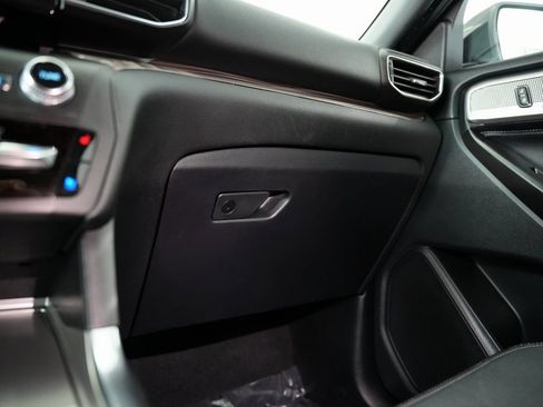 Used 2020 Ford Explorer Limited image 52