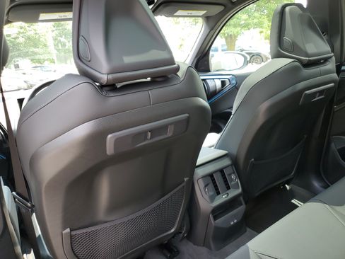 New 2026 BMW X3 xDrive30i w/ Premium Package AWD/4WD image 33