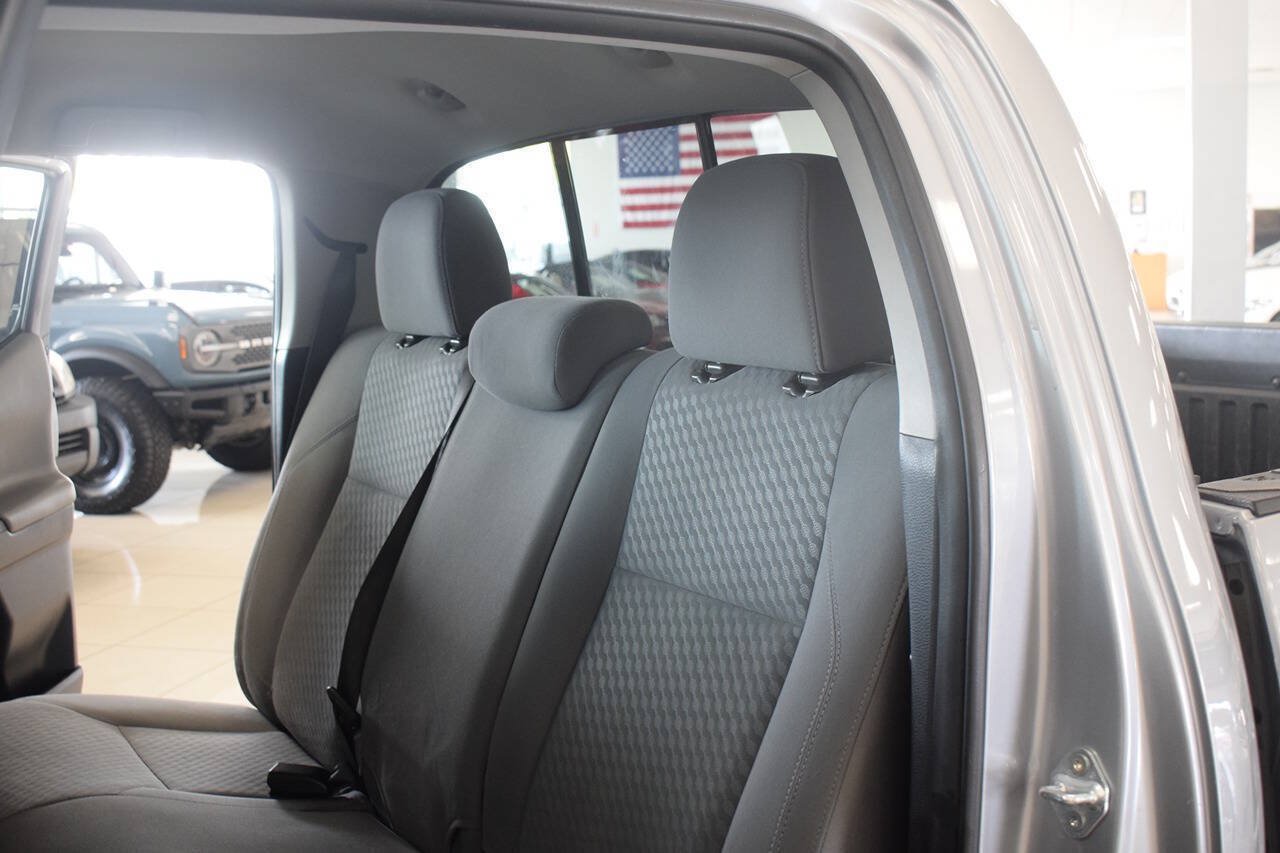 Used 2021 Toyota Tacoma SR5 w/ Technology Package AWD/4WD image 34