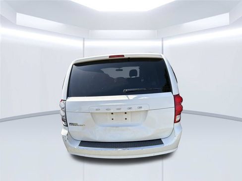 Used 2011 Dodge Grand Caravan Mainstreet w/ PWR Convenience Group FWD image 8