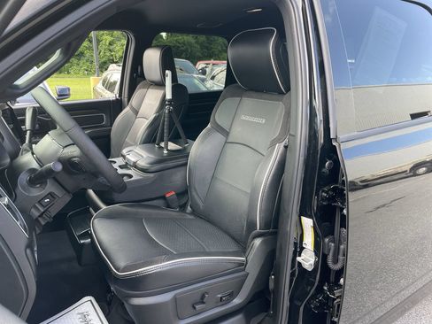 Used 2026 RAM 2500 Laramie AWD/4WD image 27