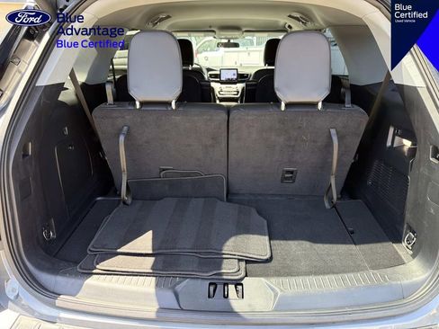 Certified 2023 Ford Explorer XLT w/ Equipment Group 202A RWD image 7