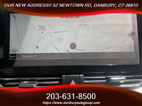 Used 2022 Kia Niro EX w/ Cold Weather Package FWD image 11