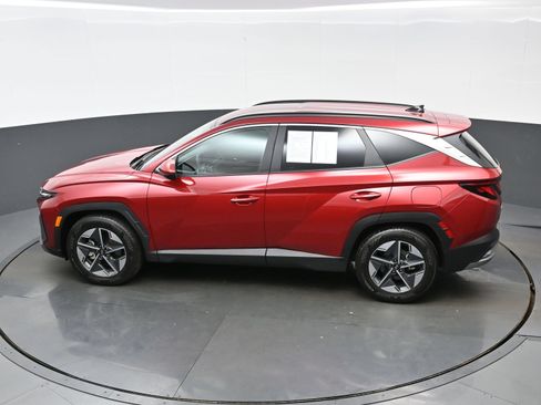 Certified 2025 Hyundai Tucson SEL FWD image 34