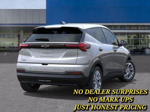 New 2027 Chevrolet Bolt LT w/ Comfort Package FWD image 4