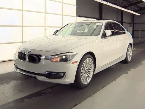 Used 2013 BMW 328i Sedan RWD image 1