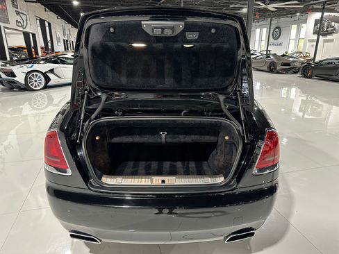 Used 2019 Rolls-Royce Dawn image 43