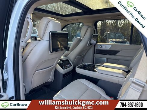 Used 2020 Lincoln Navigator Reserve w/ Luxury Package image 14
