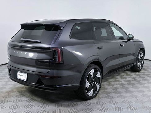Certified 2025 Volvo EX90 Plus AWD/4WD image 29