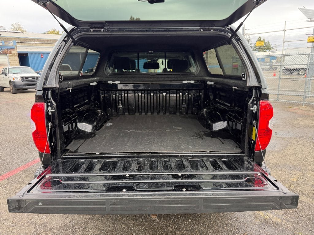 Used 2021 Toyota Tundra Platinum AWD/4WD image 22