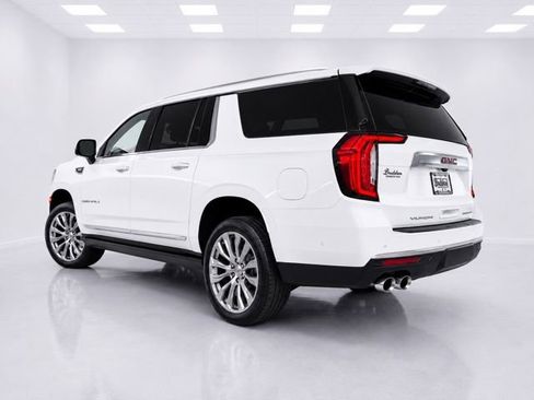 Used 2024 GMC Yukon XL Denali w/ Denali Reserve Package AWD/4WD image 6