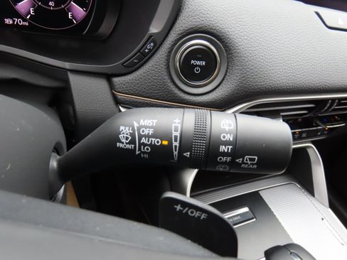 Certified 2025 MAZDA CX-90 Plug-In Hybrid w/Premium Sport image 39