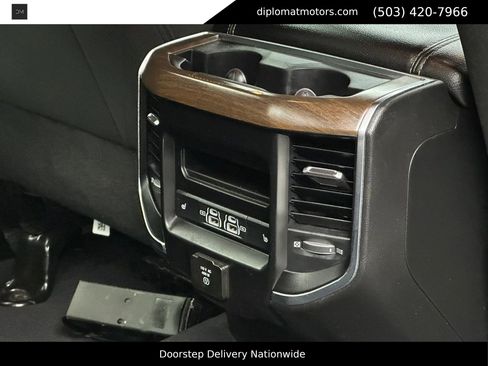 Used 2024 RAM 3500 Tradesman w/ Chrome Appearance Group image 23