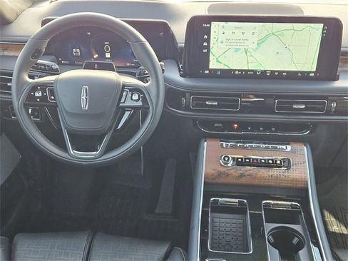 New 2025 Lincoln Aviator Black Label w/ Black Label Special Edition image 25