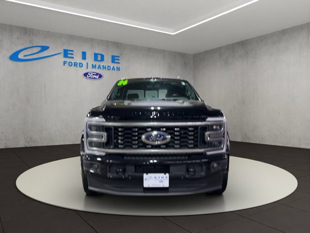 Used 2026 Ford F450 Platinum w/ FX4 Off-Road Package AWD/4WD image 2