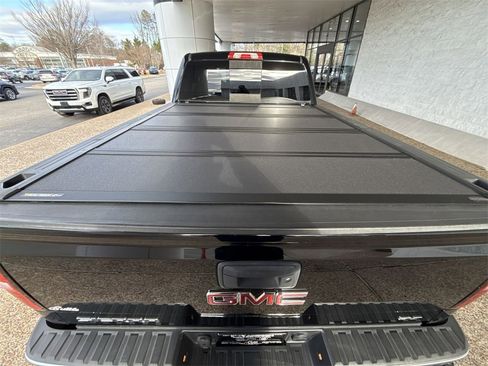 Certified 2015 GMC Sierra 1500 SLT w/ SLT Preferred Package image 24