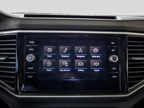 Used 2023 Volkswagen Atlas Cross Sport SEL R-Line AWD/4WD image 41