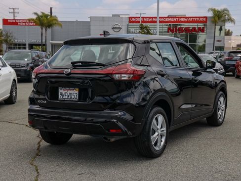 Used 2024 Nissan Kicks S FWD image 4