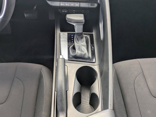 Used 2024 Hyundai Elantra SEL FWD image 18
