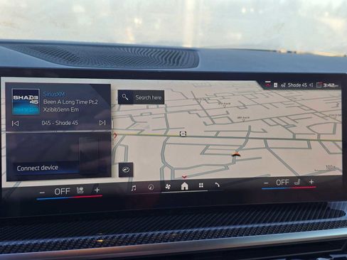 Used 2025 BMW X5 M60i w/ Climate Comfort Package image 27