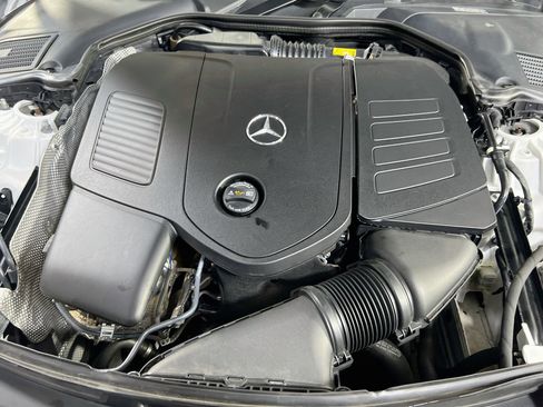 Used 2022 Mercedes-Benz C 300 4MATIC Sedan image 29