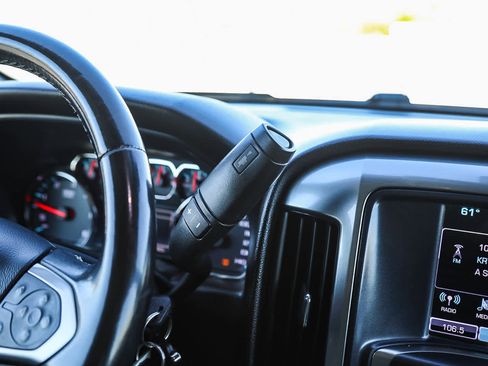 Used 2018 Chevrolet Silverado 1500 LT w/ LT Eassist Package image 19