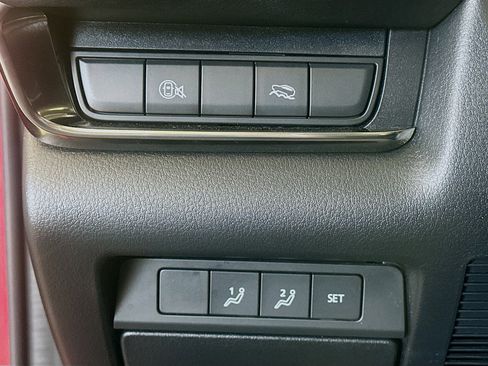 Used 2025 MAZDA CX-30 AWD 2.5 S w/ Preferred Package image 17