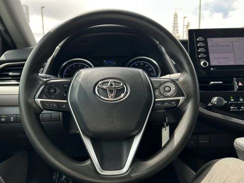 Used 2021 Toyota Camry LE FWD image 8
