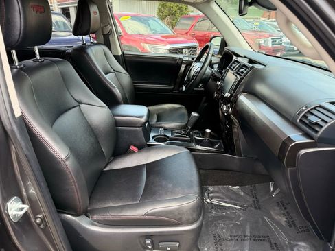 Used 2020 Toyota 4Runner Venture image 22