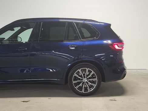 Used 2022 BMW X5 M50i AWD/4WD image 7