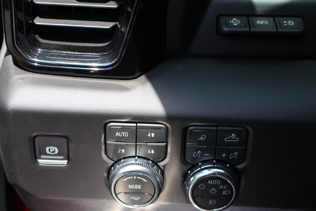 New 2026 GMC Sierra 1500 AT4 w/ AT4 Premium Package AWD/4WD image 17