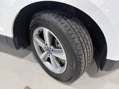 Used 2022 Ford Edge SEL w/ Convenience Package image 13