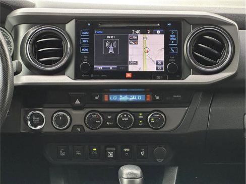 Used 2019 Toyota Tacoma TRD Sport image 23