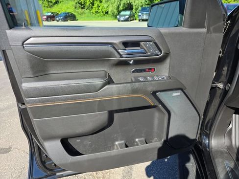 Used 2024 GMC Sierra 1500 AT4 w/ Technology Package AWD/4WD image 31