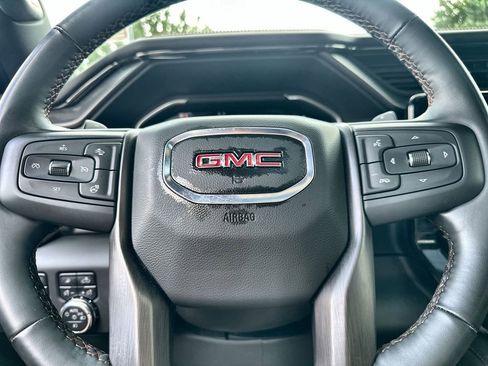 Used 2025 GMC Sierra 1500 AT4 w/ AT4 Premium Package AWD/4WD image 33