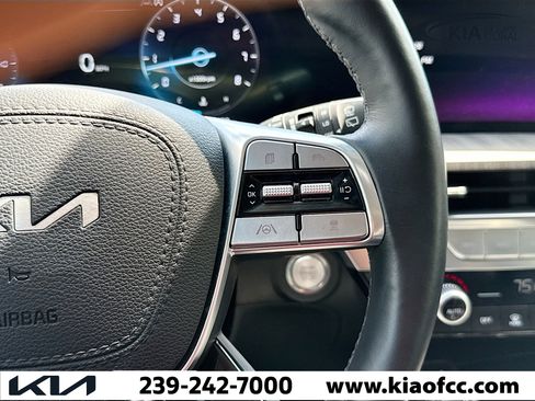 Certified 2024 Kia Telluride SX Prestige w/ Towing Package image 41