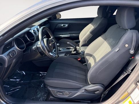 Used 2019 Ford Mustang GT RWD image 6