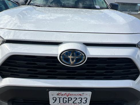 Used 2022 Toyota RAV4 LE AWD/4WD image 12