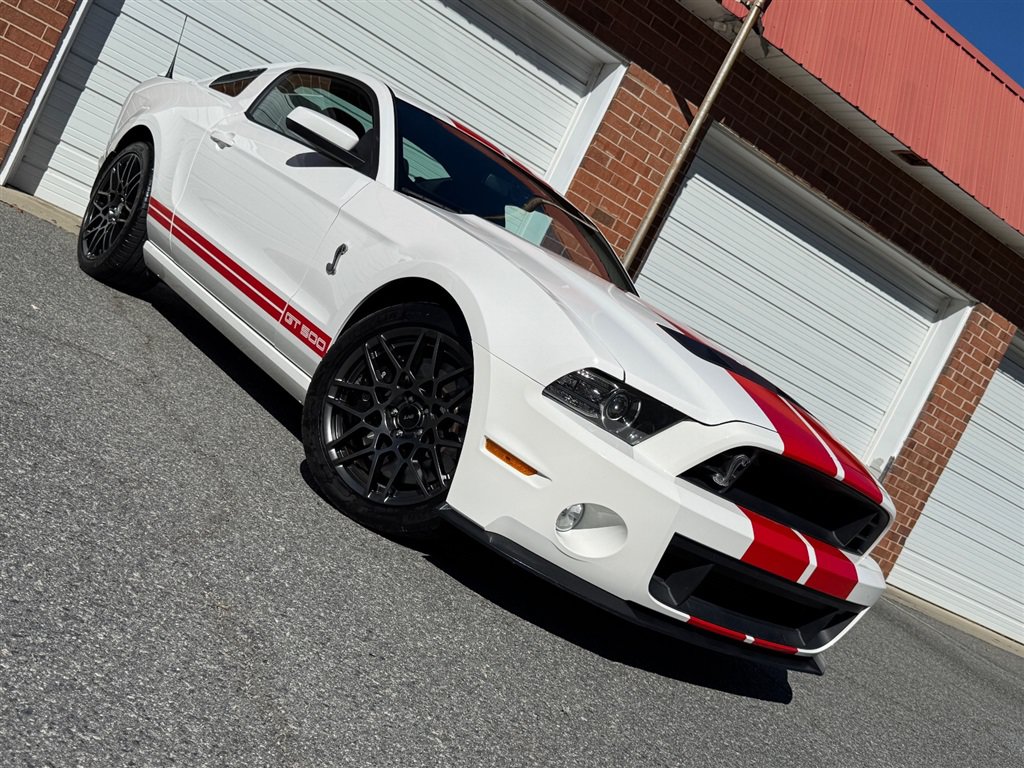 Used 2013 Ford Mustang Shelby GT500 RWD image 31