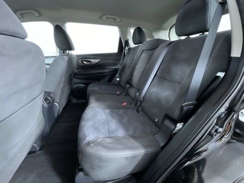 Used 2015 Nissan Rogue S AWD/4WD image 20