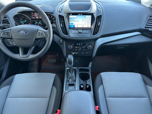 Used 2019 Ford Escape SE image 13