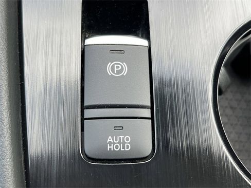 Certified 2023 Nissan Rogue S image 11