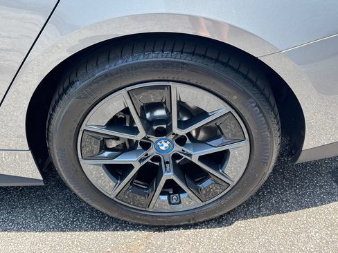 Used 2023 BMW i4 eDrive35 w/ Premium Package RWD image 23
