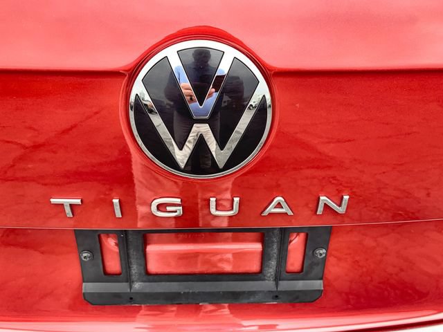 Used 2023 Volkswagen Tiguan SE FWD image 30