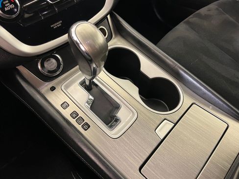Used 2017 Nissan Murano SV image 17