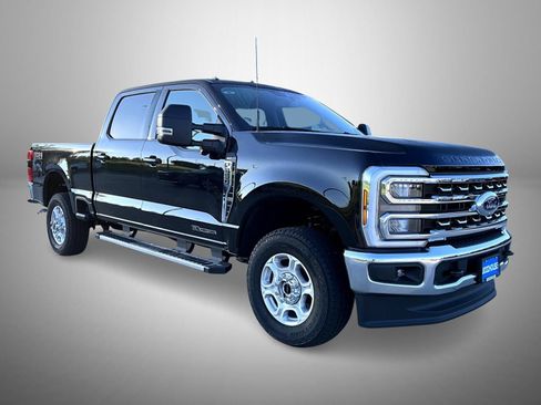 New 2026 Ford F350 XLT w/ XLT Premium Package AWD/4WD image 3