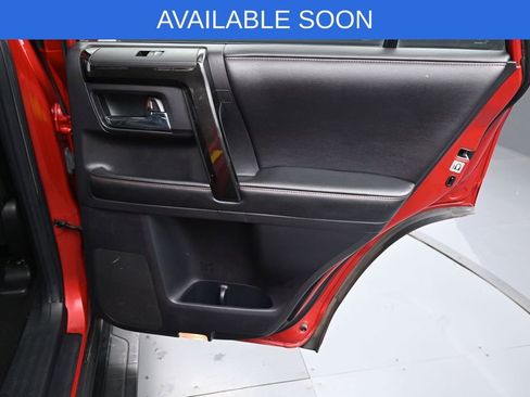 Used 2015 Toyota 4Runner Trail AWD/4WD image 33