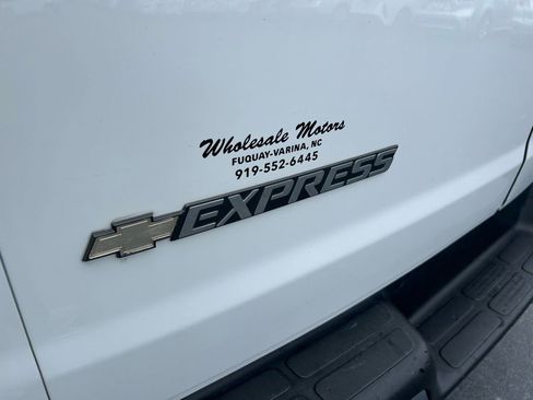 Used 2023 Chevrolet Express 2500 w/ Driver Convenience Package image 28