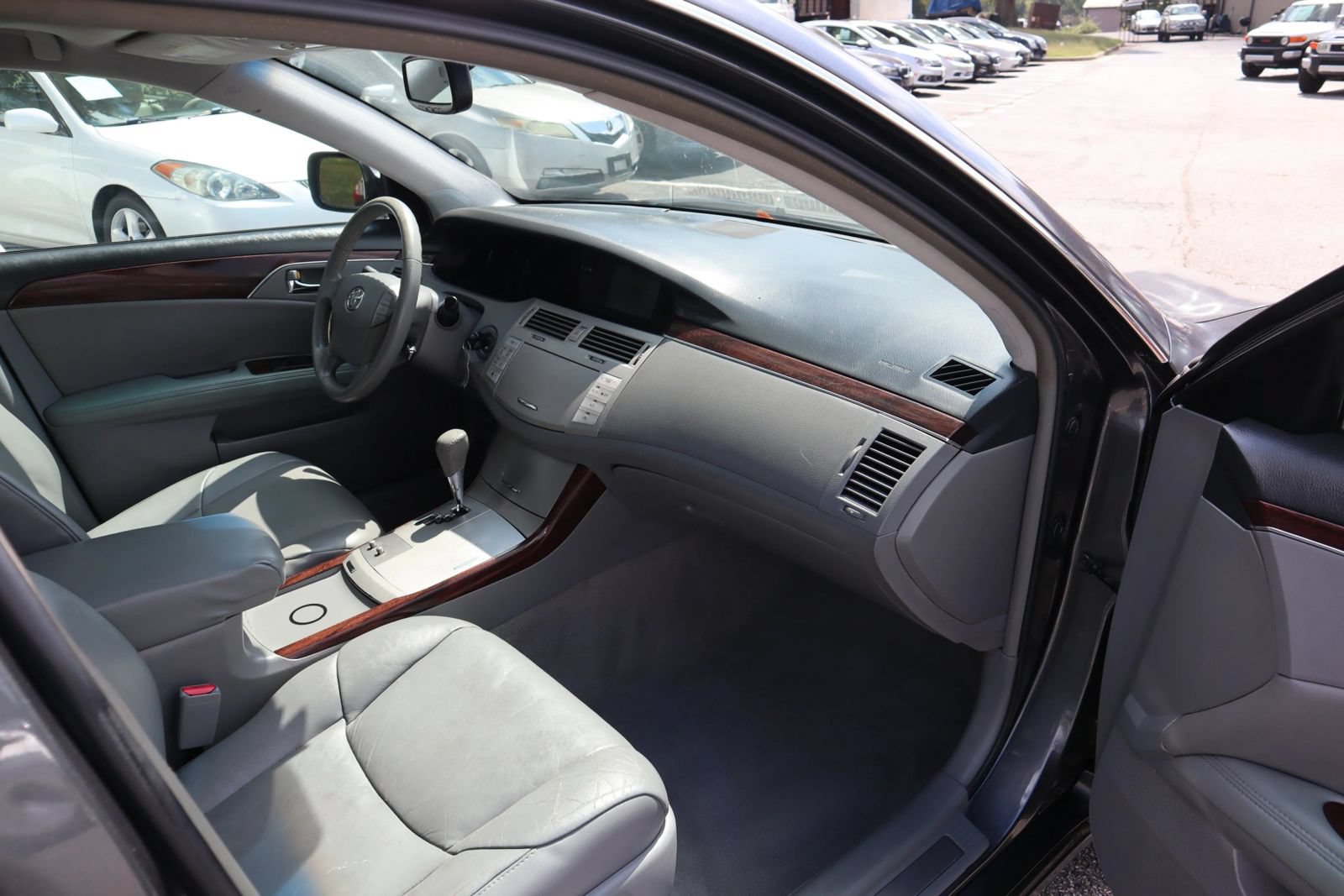 Used 2008 Toyota Avalon Limited FWD image 15