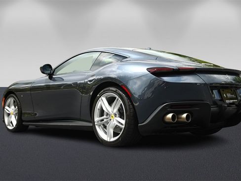 Certified 2024 Ferrari Roma image 5